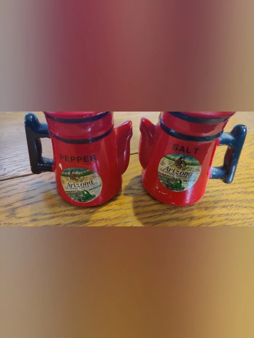 Vintage Arizona Red And Black Teapot Shaped Salt And Pepper Shakers